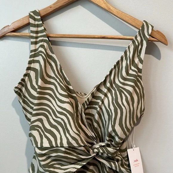 NWT Andie Swim Capri Wrap Front One Piece in Bias Stripe Olive M - Picture 6 of 11